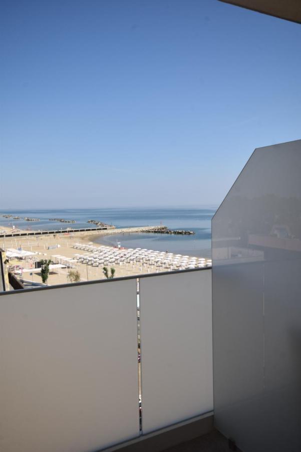 Hotel Mondial Bellaria-Igea Marina Bagian luar foto