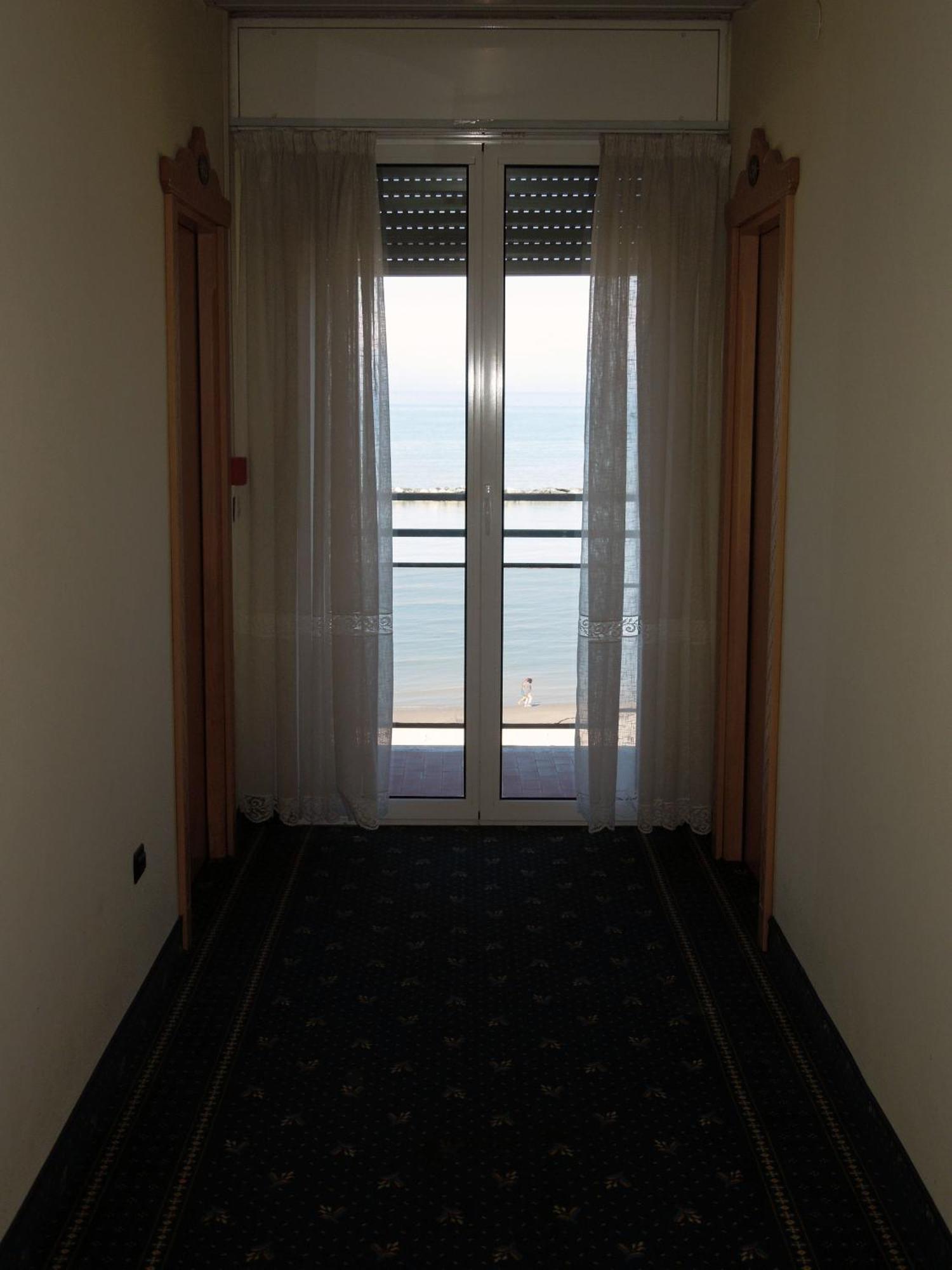 Hotel Mondial Bellaria-Igea Marina Bagian luar foto