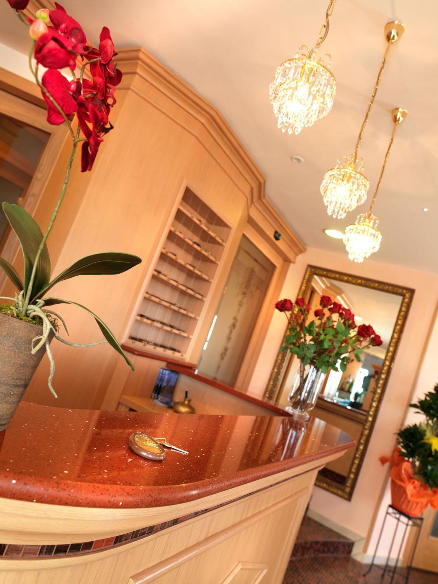 Hotel Mondial Bellaria-Igea Marina Bagian luar foto